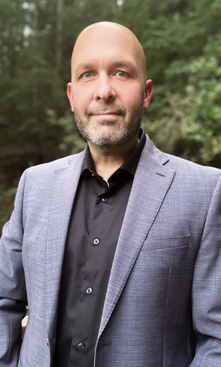 Portrait of Scott Johnson, Bowen Island mortgage broker
